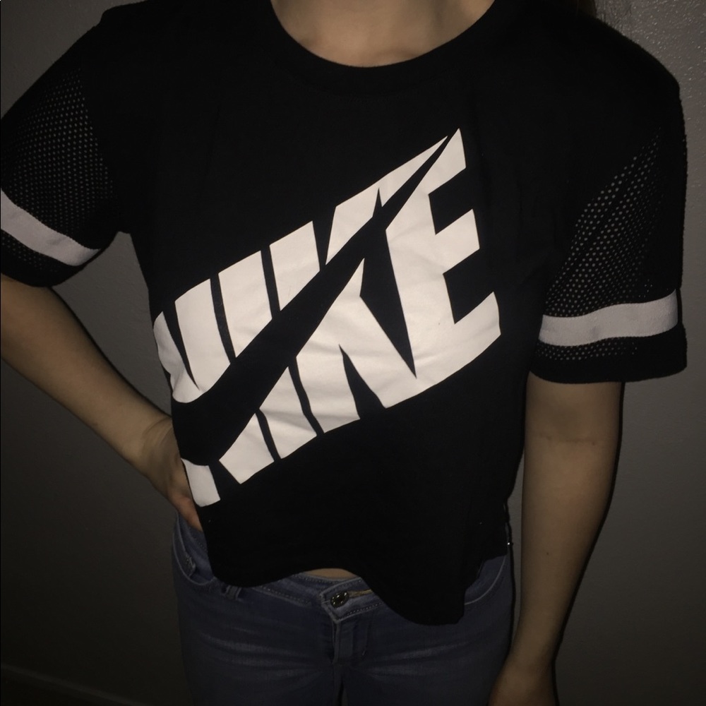 nike black crop top w/ see through sleeves